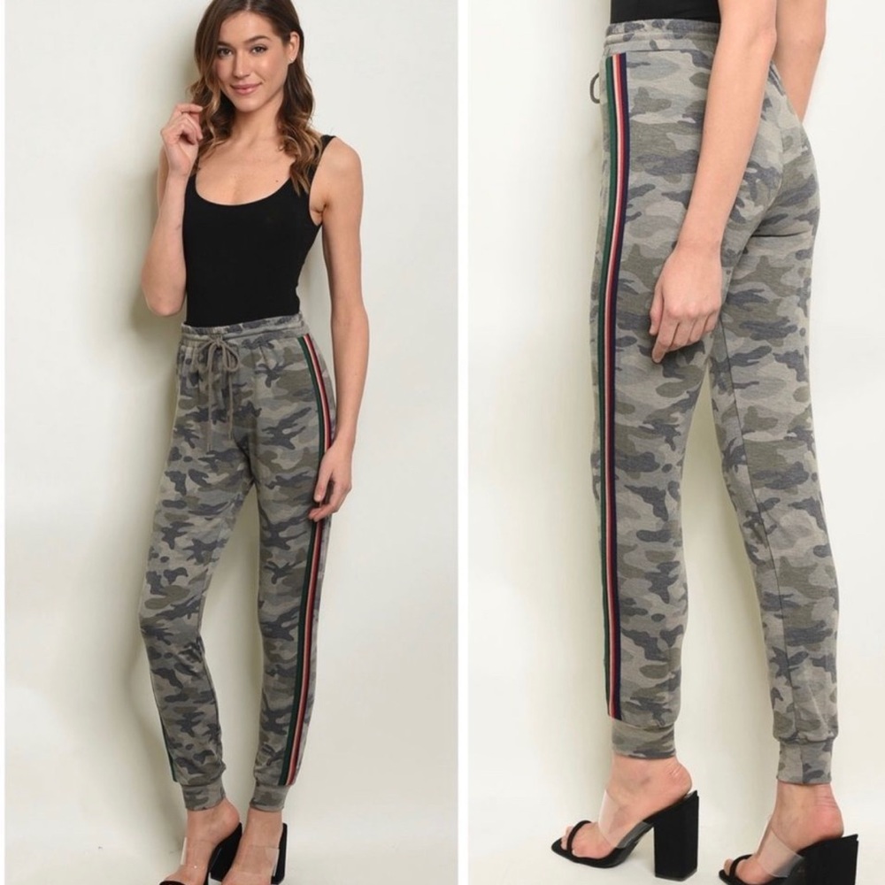 Camouflage print comfy joggers